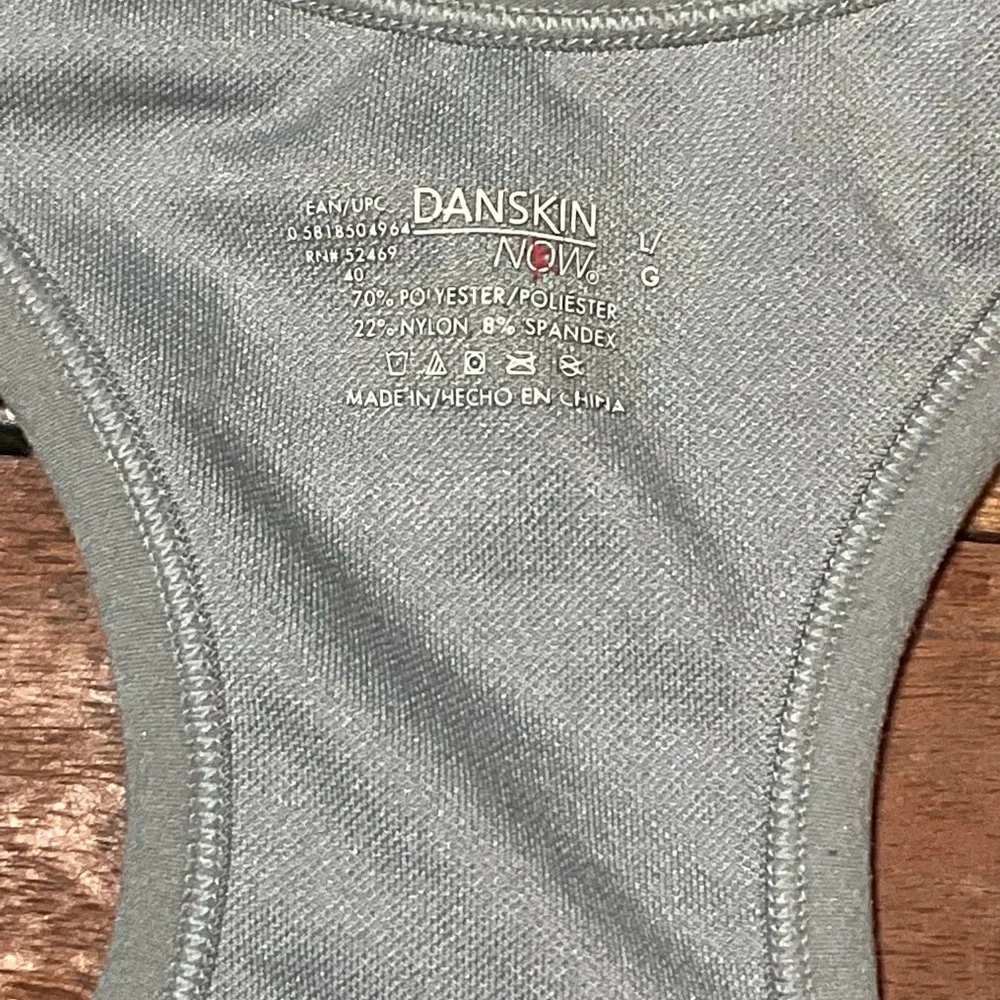 Bundle Athleticwear, Danskin Sport-bra & Anna & Ava Compression pant (Lg/Medium) - Picture 4 of 8